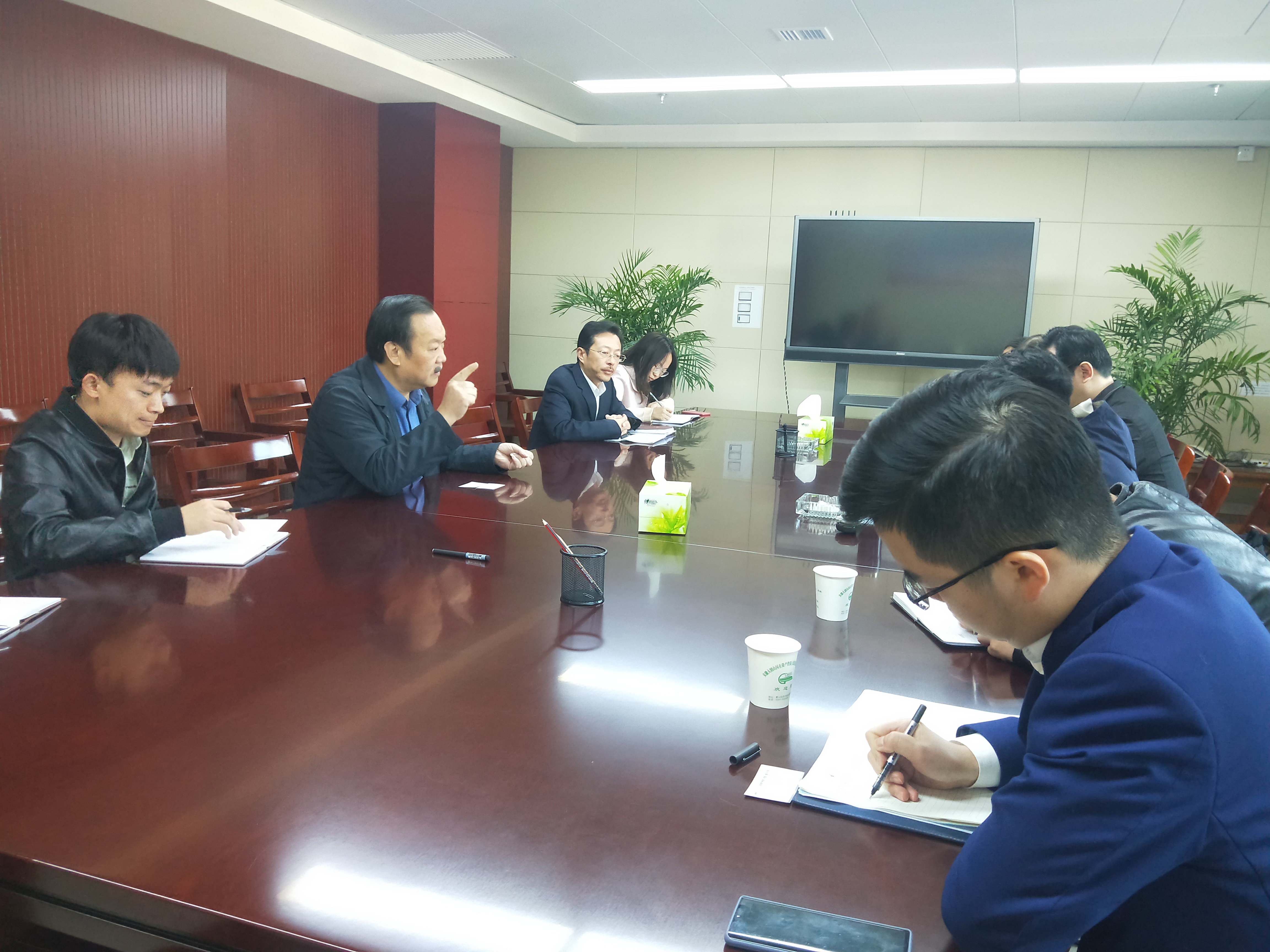 交通銀行省市分行一行前來集團(tuán)對接項目融資事宜