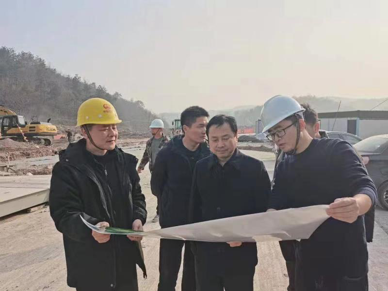 蘇昊督查國鑫建材機制砂項目建設